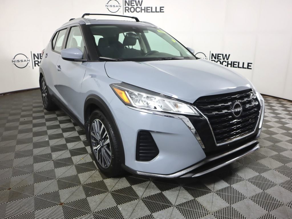 Used 2022 Nissan Kicks SV w/ Interior Electronics Package image 2