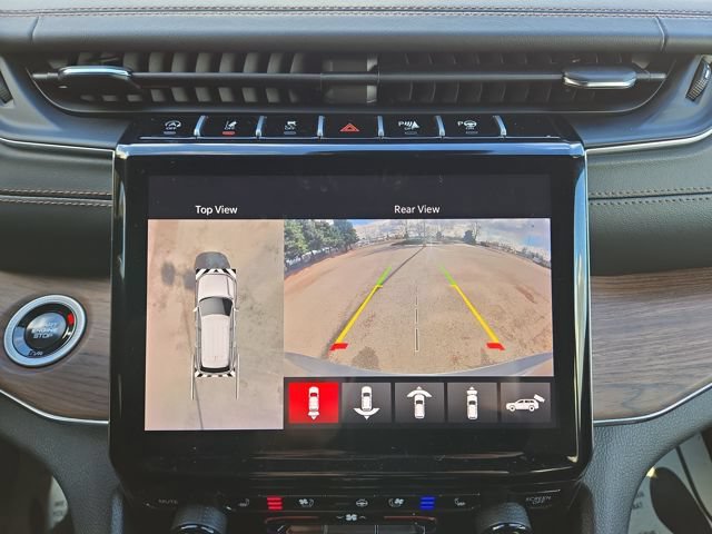 Used 2024 Jeep Grand Cherokee Summit AWD/4WD image 26