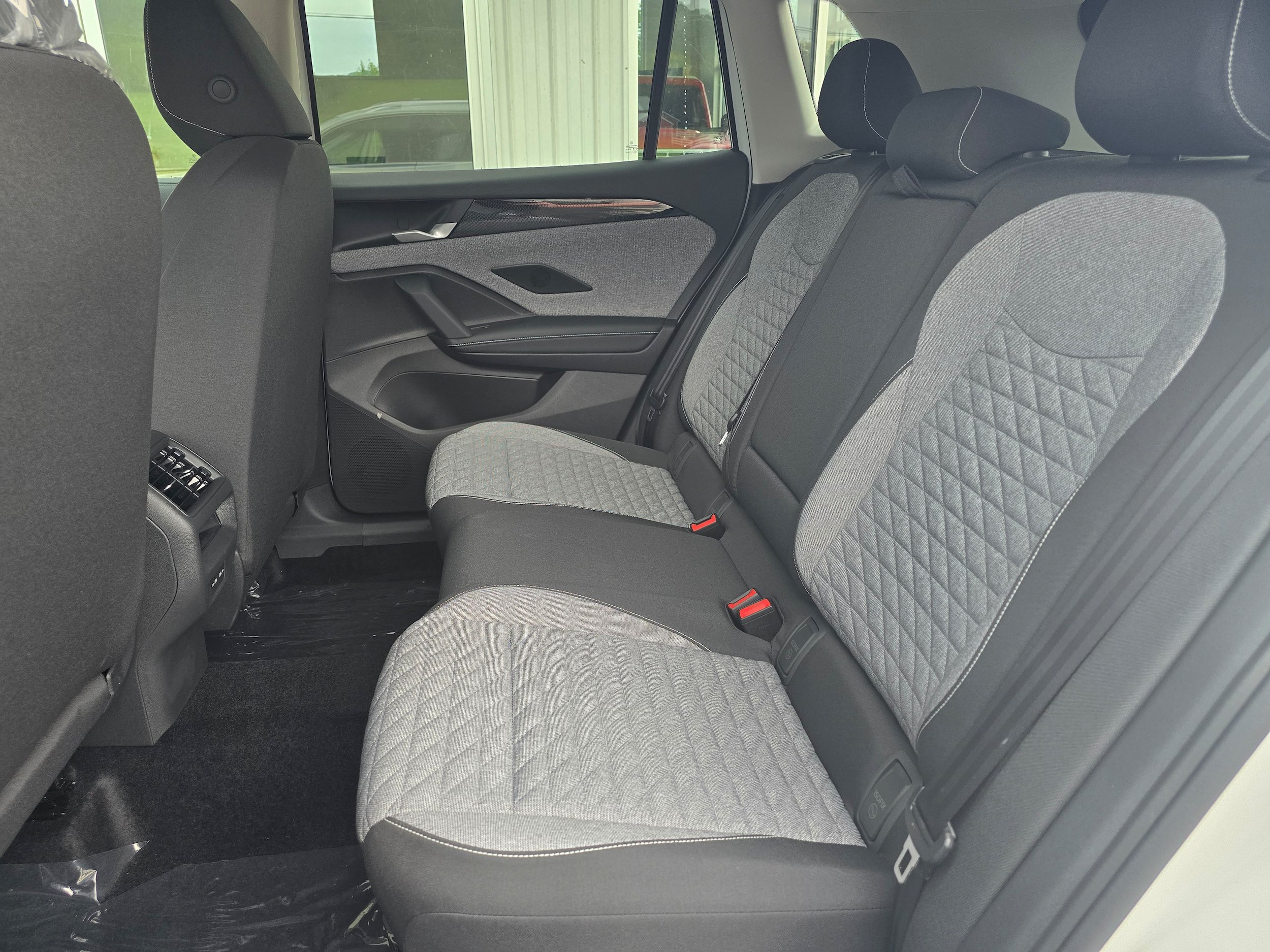 New 2026 Volkswagen Tiguan S AWD/4WD image 10