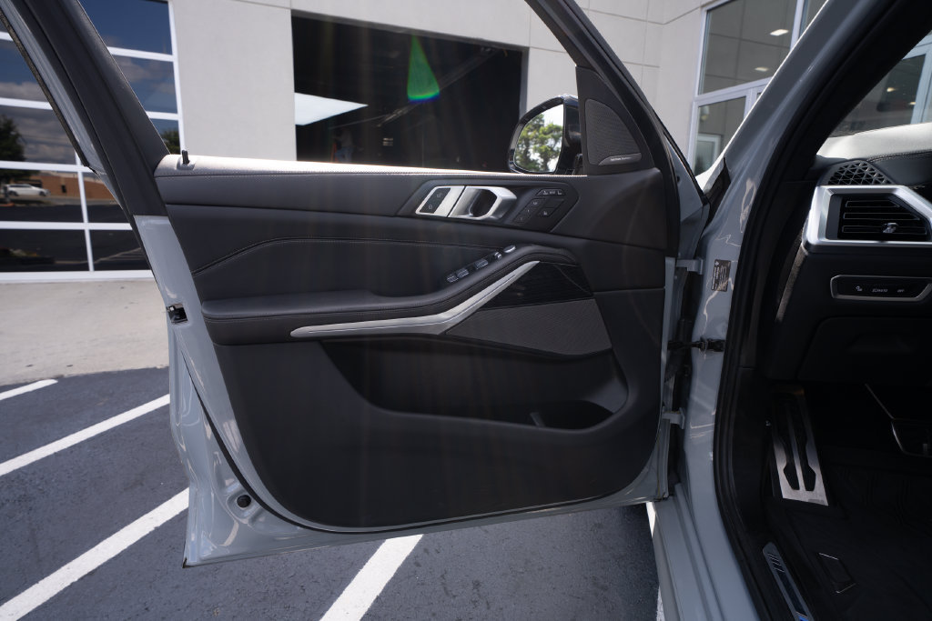 Used 2024 BMW X7 xDrive40i w/ M Sport Package AWD/4WD image 19