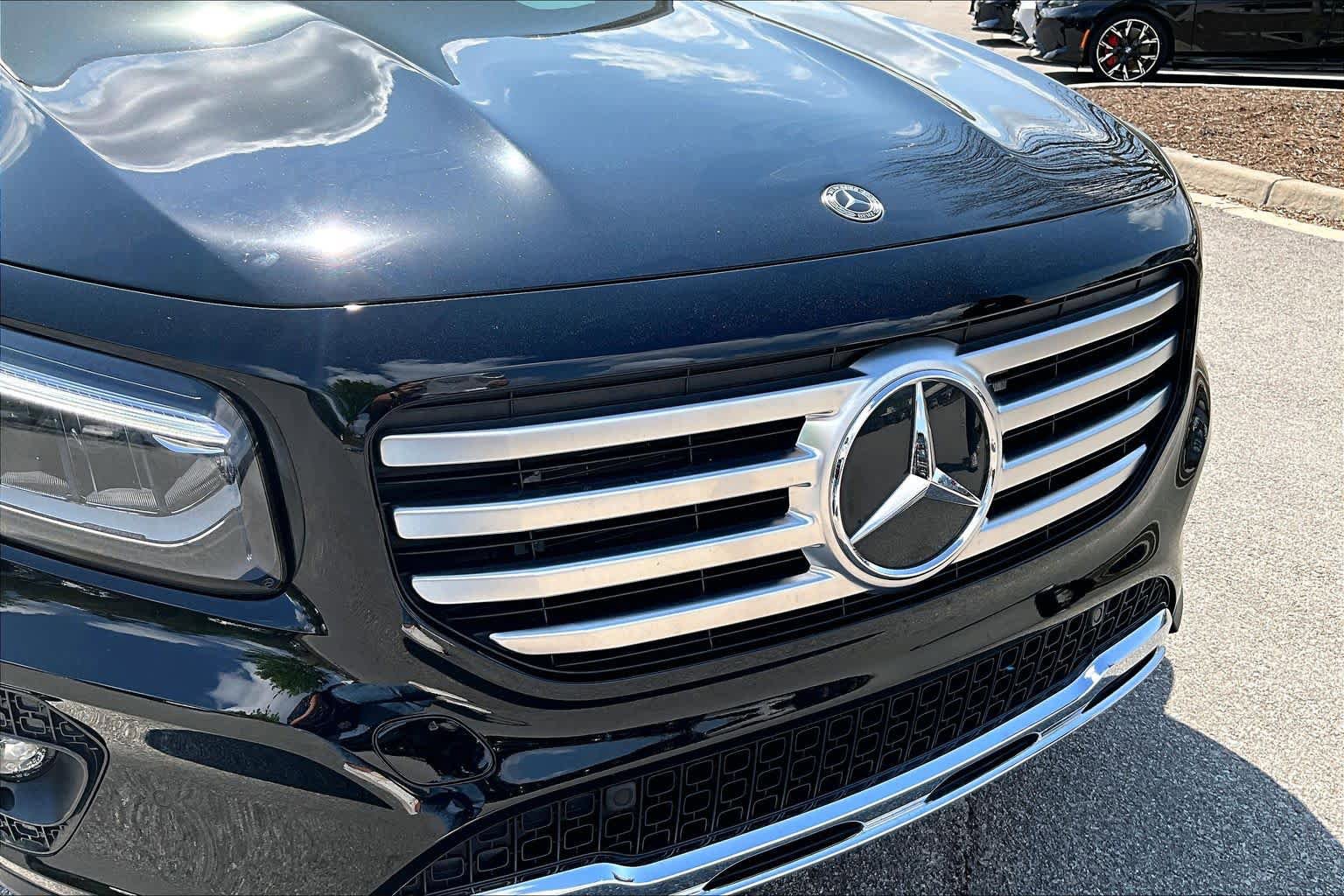 Certified 2024 Mercedes-Benz GLB 250 image 33