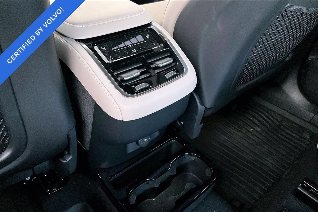 Used 2026 Volvo XC90 B5 Plus AWD/4WD image 30