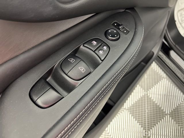 Used 2024 Nissan Murano SV image 35