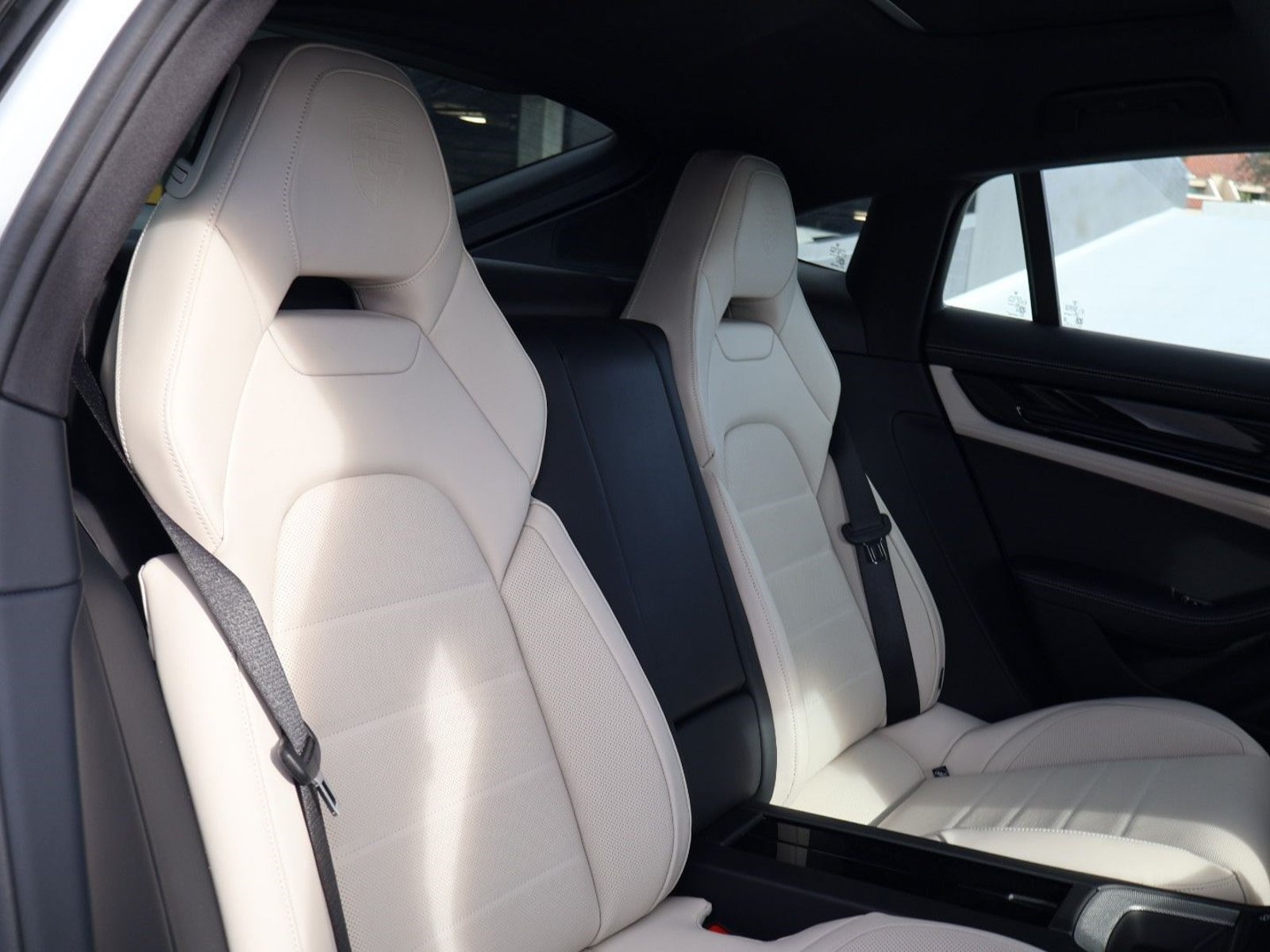 New 2026 Porsche Panamera image 22