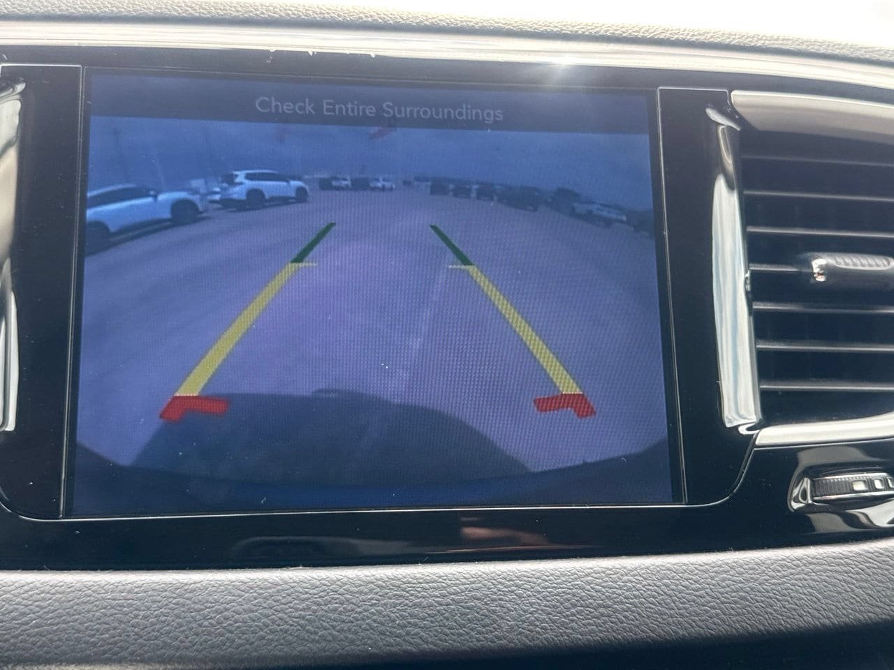Used 2017 Chrysler Pacifica Touring FWD image 41