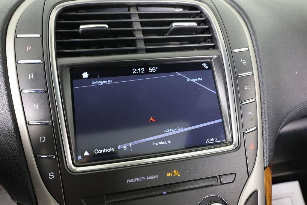 Used 2017 Lincoln MKX Reserve w/ Luxury Package image 38