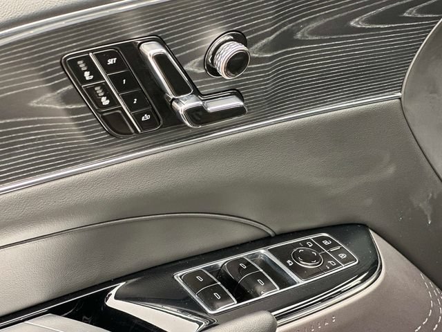Certified 2024 Cadillac Lyriq Luxury AWD/4WD image 14