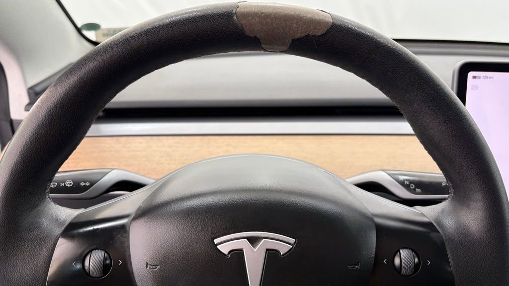 Used 2023 Tesla Model 3 Standard Range image 30