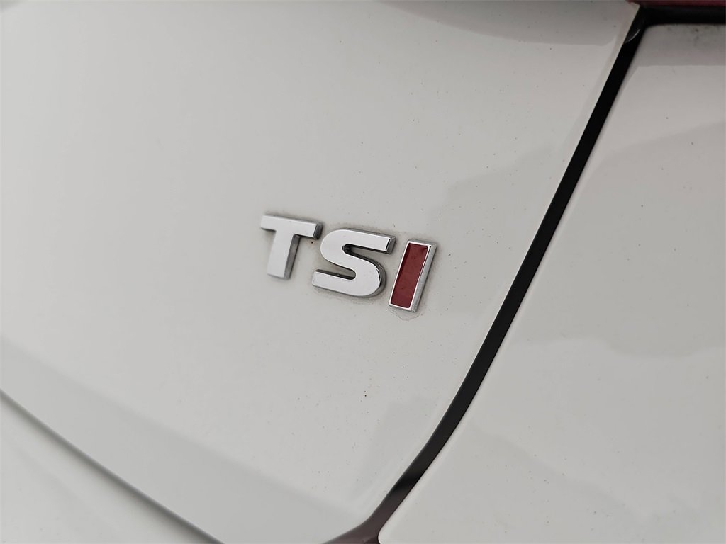 Used 2019 Volkswagen Passat 2.0T Wolfsburg w/ Wheels & Sunroof Package image 40