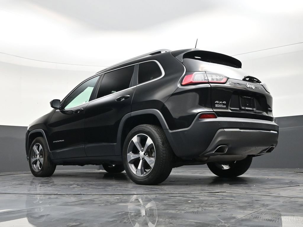 Used 2019 Jeep Cherokee Limited w/ Luxury Group AWD/4WD image 23