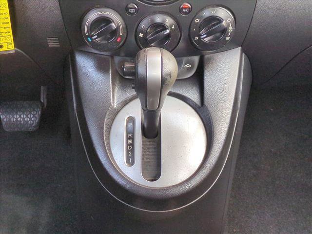 Used 2013 MAZDA MAZDA2 Sport image 12