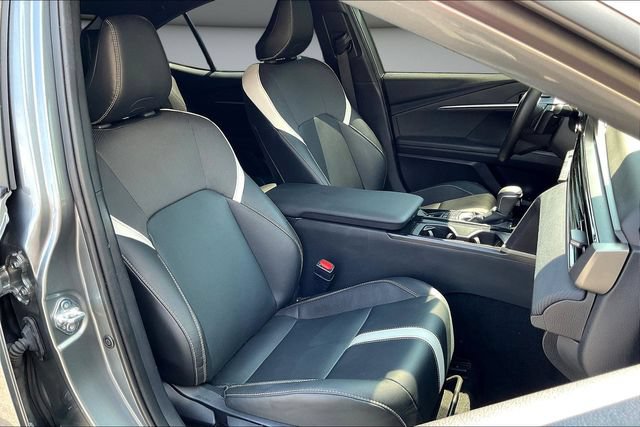 Used 2025 Toyota Camry SE FWD image 31