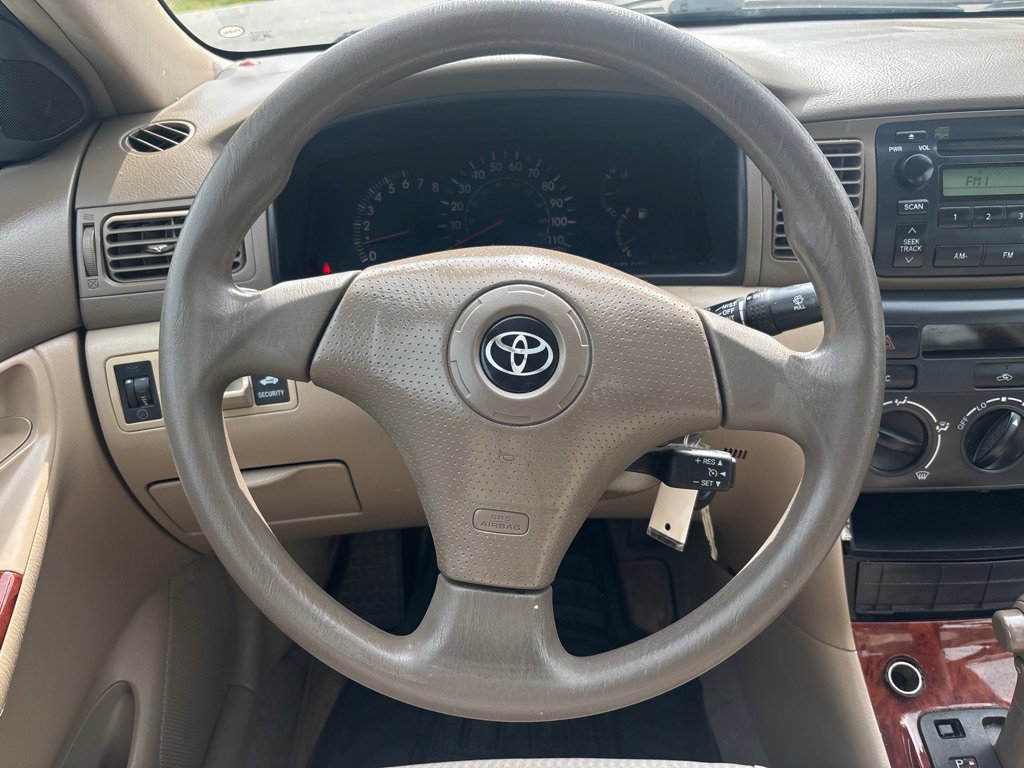 Used 2005 Toyota Corolla FWD image 12