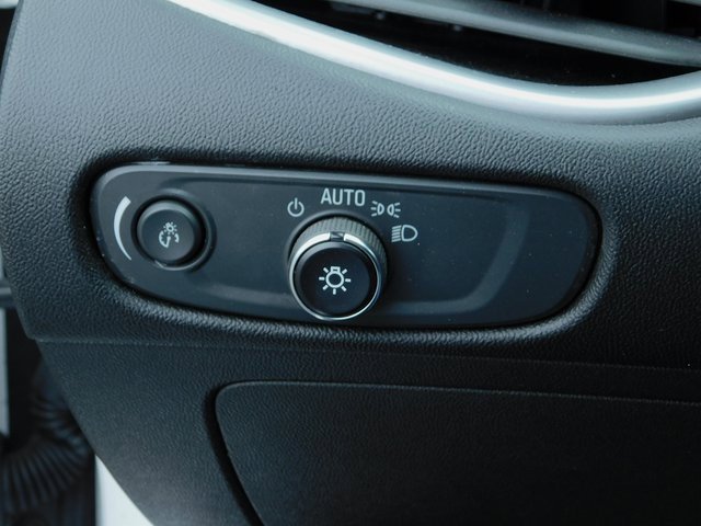 Used 2023 Chevrolet Malibu LT image 33