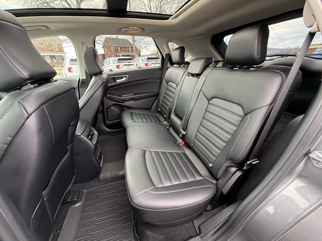 Used 2024 Ford Edge SEL w/ Convenience Package image 27