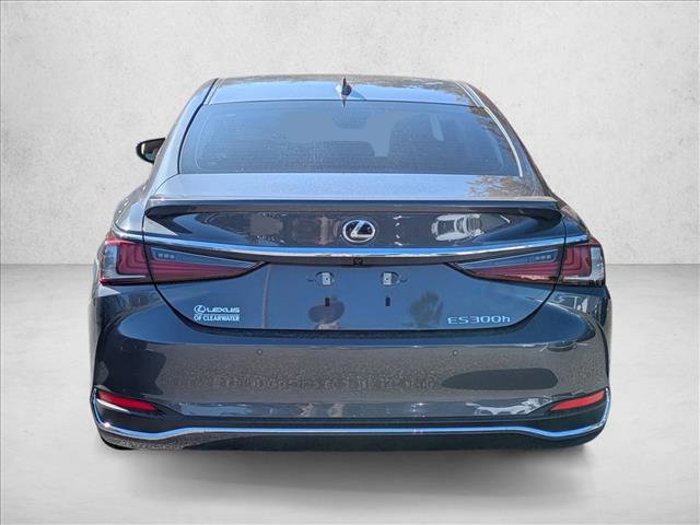 Used 2025 Lexus ES 300h w/ Premium Package image 6