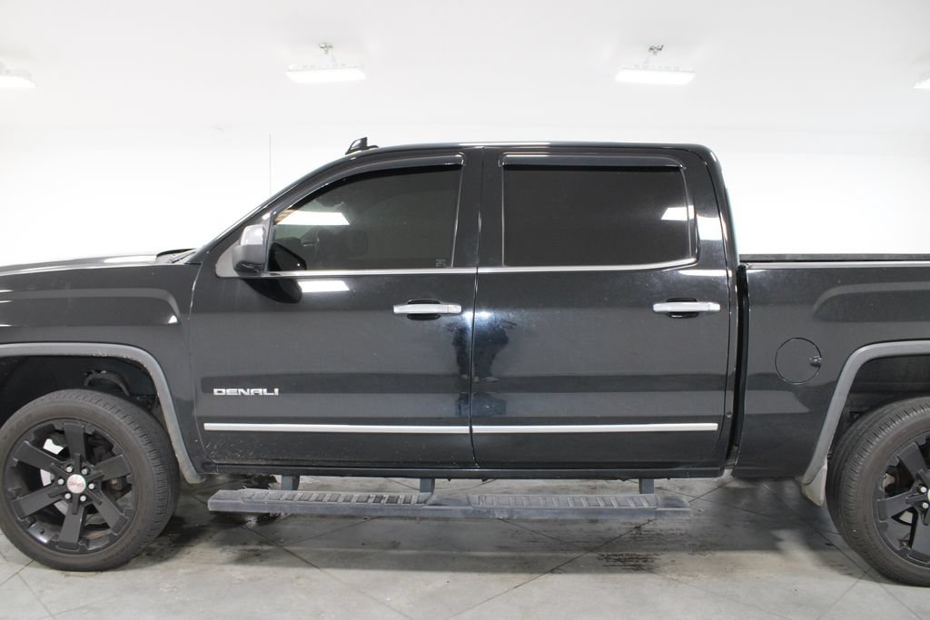 Used 2016 GMC Sierra 1500 Denali w/ Enhanced Driver Alert Package AWD/4WD image 6