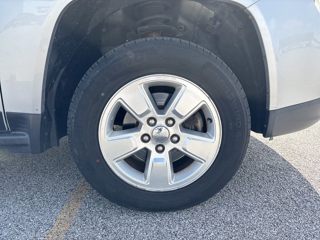 Used 2014 Jeep Compass Sport image 11