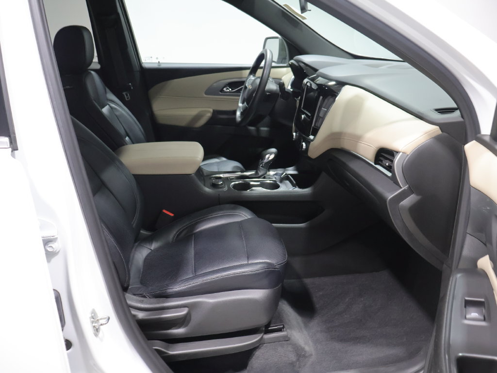 Used 2022 Chevrolet Traverse LS AWD/4WD image 22