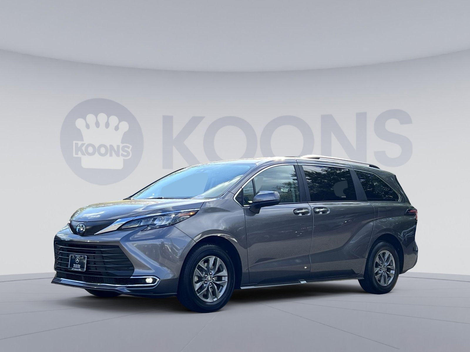Used 2024 Toyota Sienna XLE