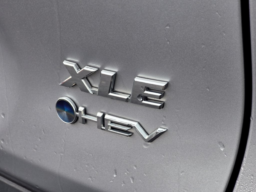 Certified 2025 Toyota RAV4 XLE AWD/4WD image 18