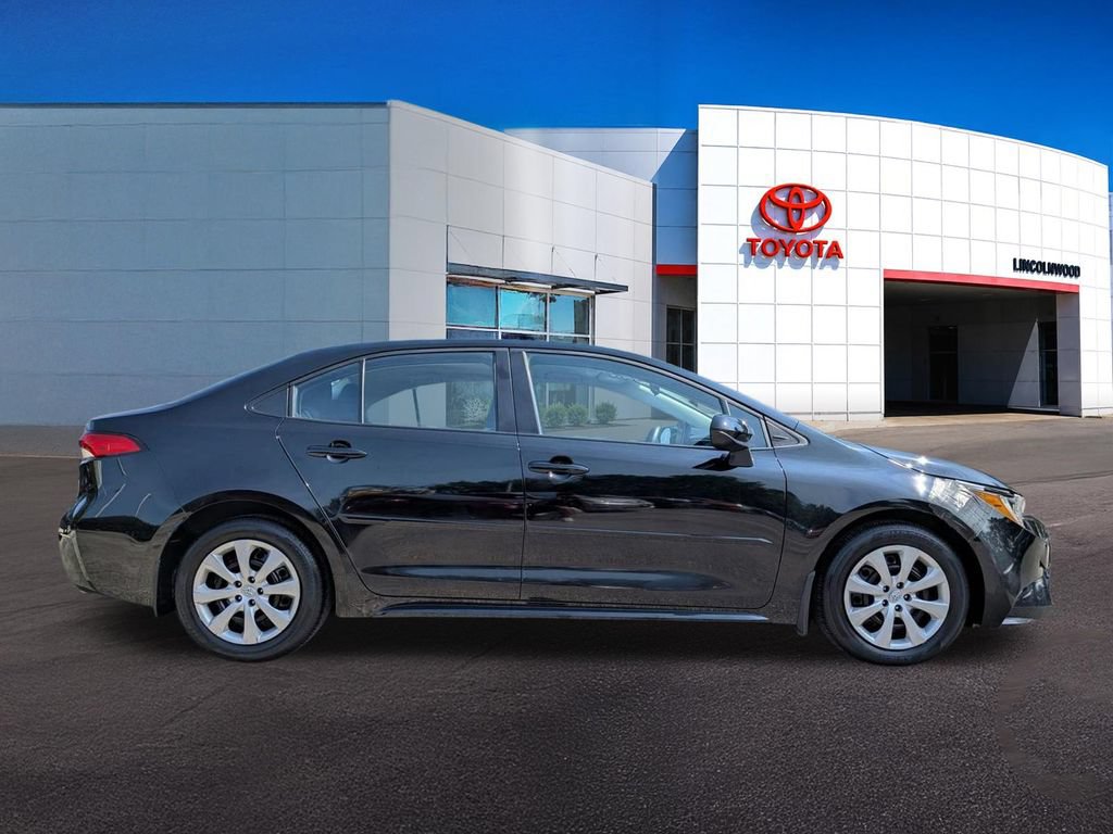 Used 2023 Toyota Corolla LE w/ Carpet Mat Package (TMS) FWD image 8