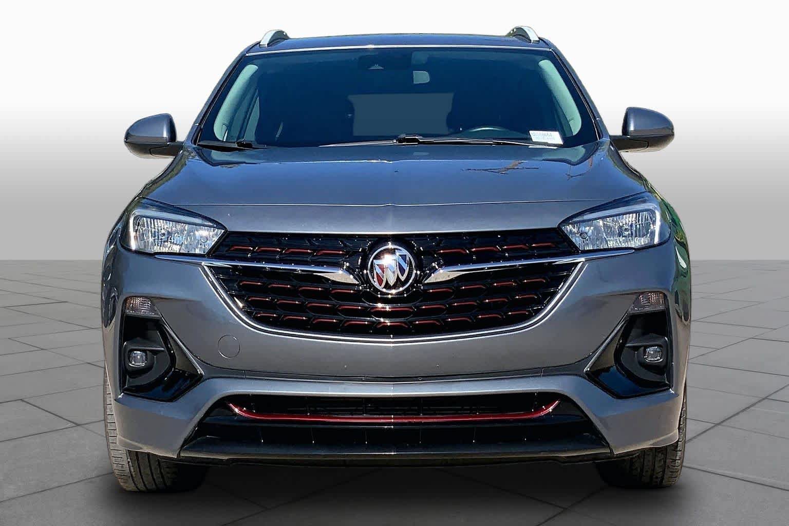 Used 2022 Buick Encore GX Select w/ Sport Touring Package FWD image 4