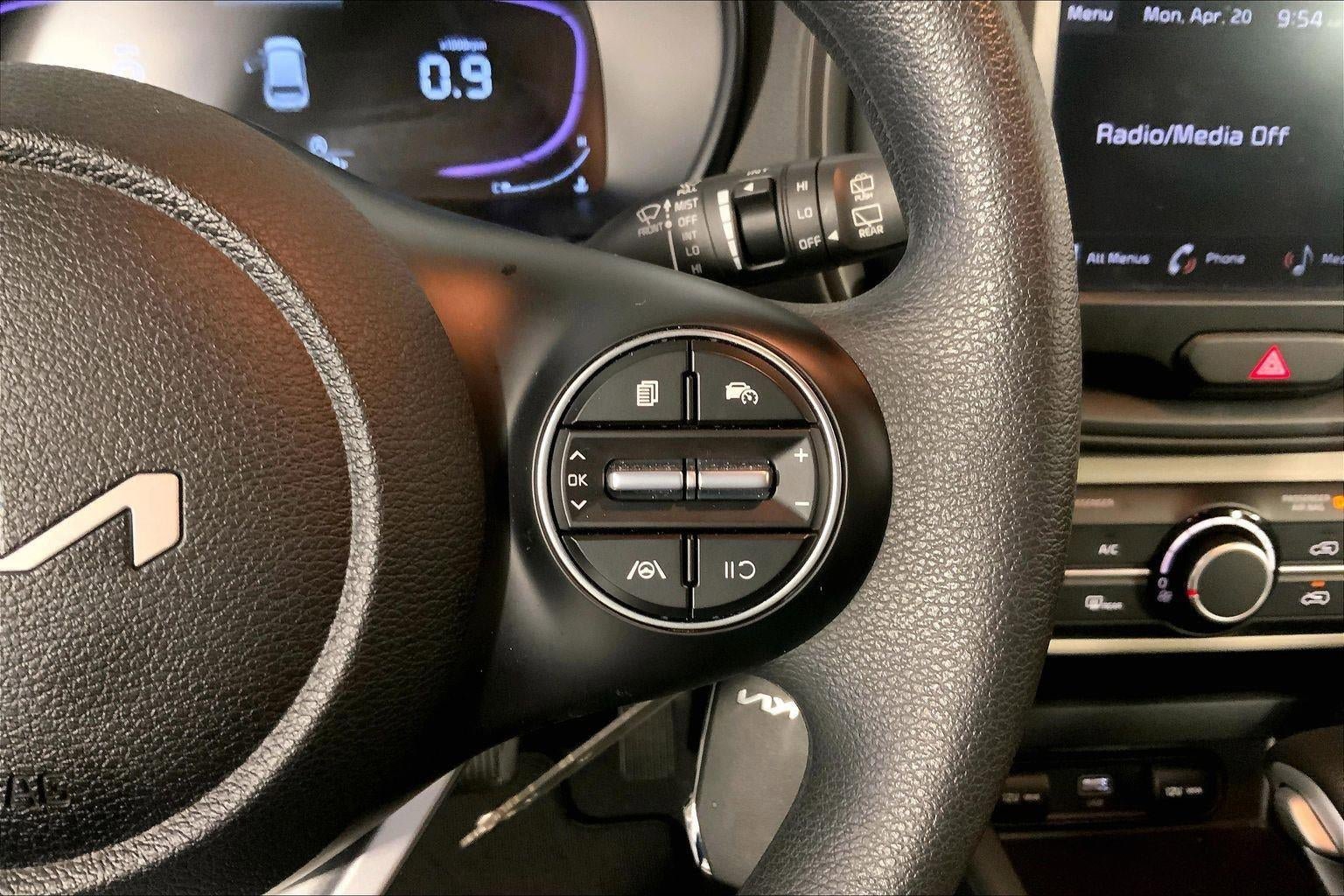 Used 2025 Kia Soul LX FWD image 19