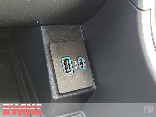Used 2024 Ford Edge Titanium AWD/4WD image 10