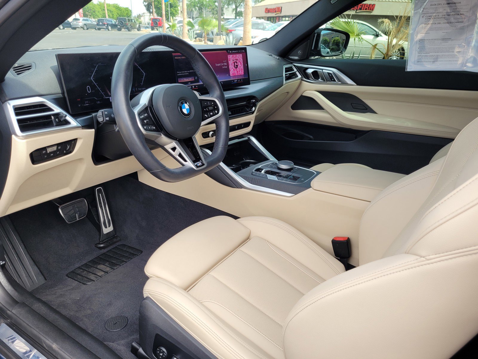 Used 2025 BMW 430i Coupe w/ M Sport Package image 10
