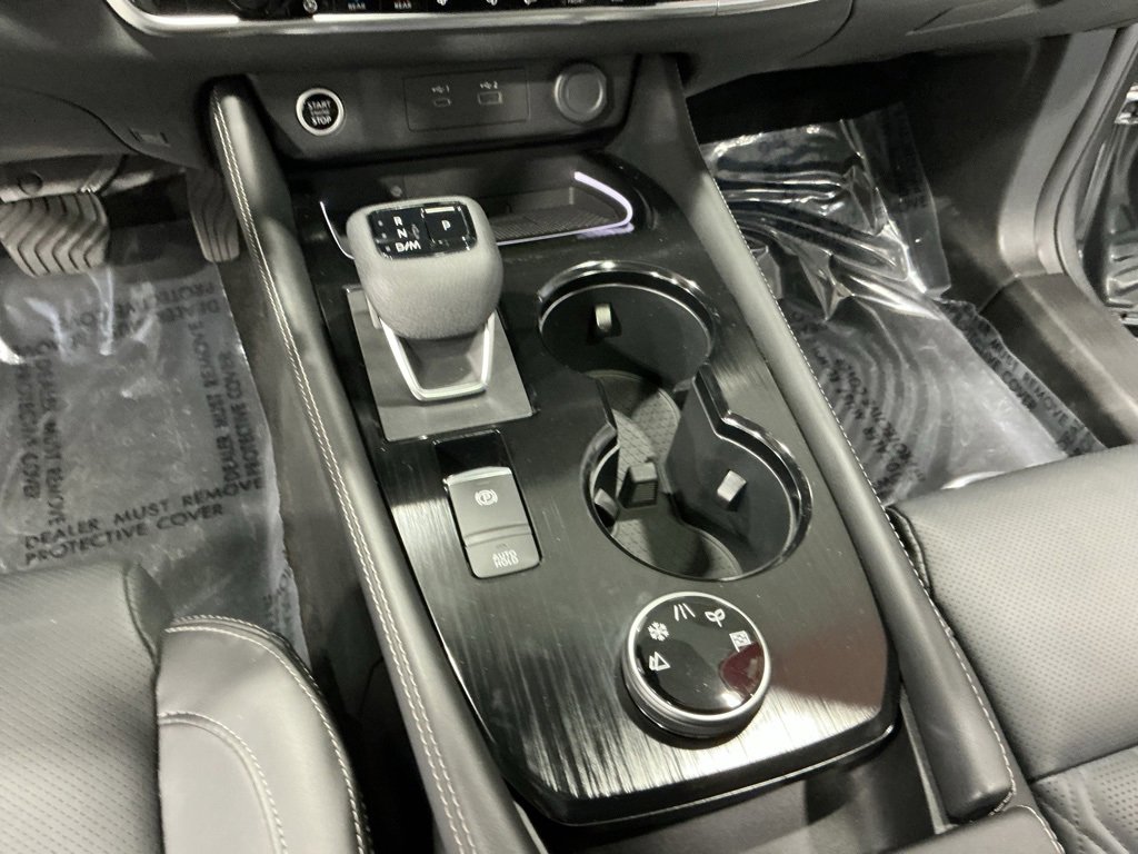 Used 2023 Nissan Rogue Platinum w/ Platinum Premium Package image 23