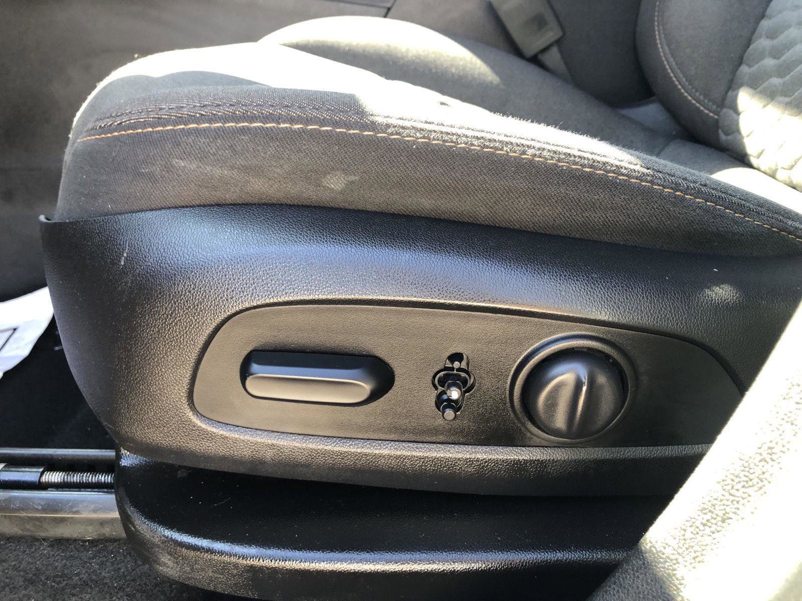 Used 2019 Chevrolet Equinox LT image 21