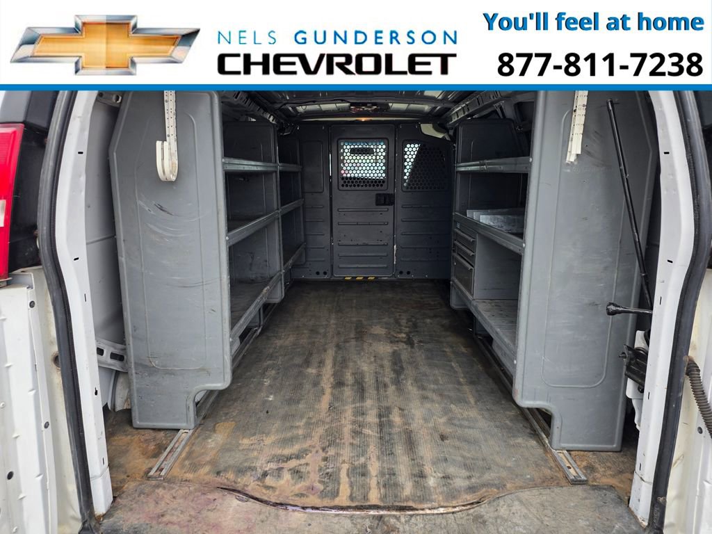 Used 2017 Chevrolet Express 3500 RWD image 12