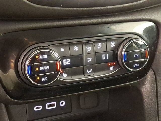 Used 2023 Buick Encore GX Select AWD/4WD image 17