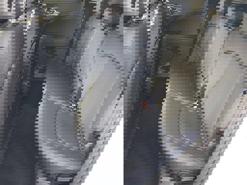 New 2026 Kia Sportage EX image 21