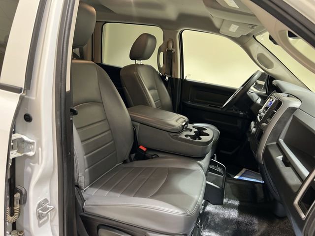 Used 2020 RAM 1500 Tradesman w/ Chrome Appearance Group RWD image 22