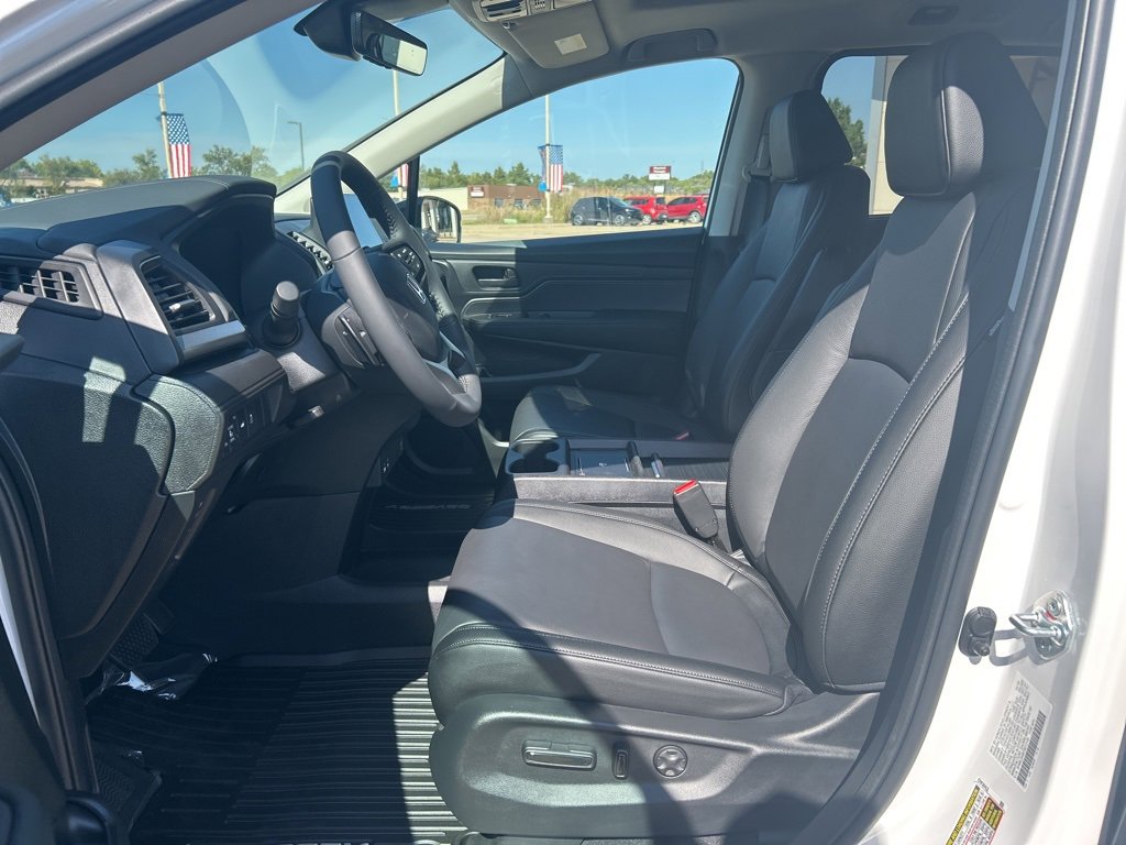 New 2026 Honda Odyssey EX-L image 9