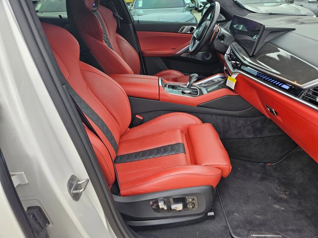 Used 2024 BMW X6 M Competition w/ Executive Package image 17