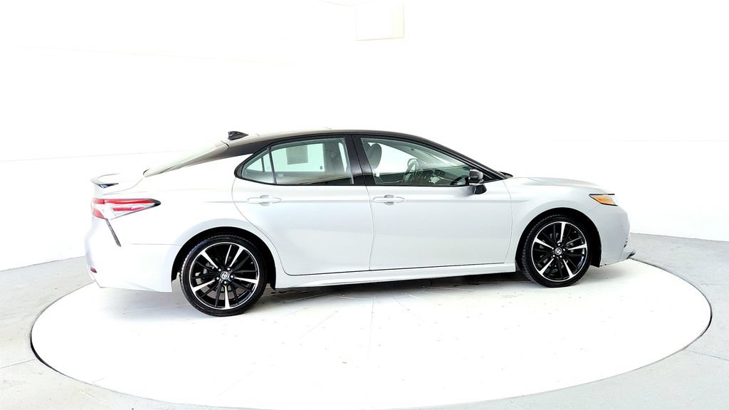 Used 2019 Toyota Camry XSE w/ Navigation Package FWD image 6