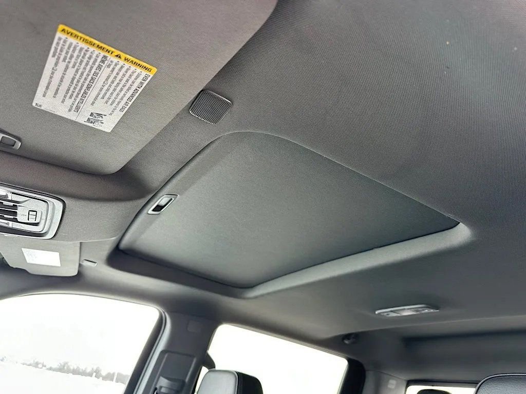 Used 2023 GMC Sierra 1500 Denali w/ Technology Package image 16