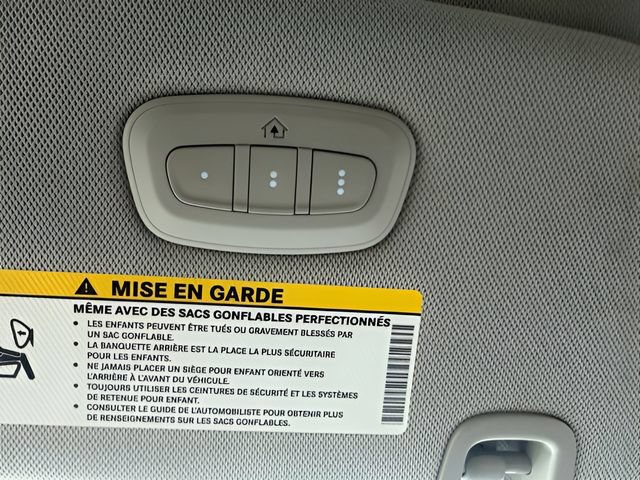 Certified 2024 Chrysler Pacifica Limited FWD image 26