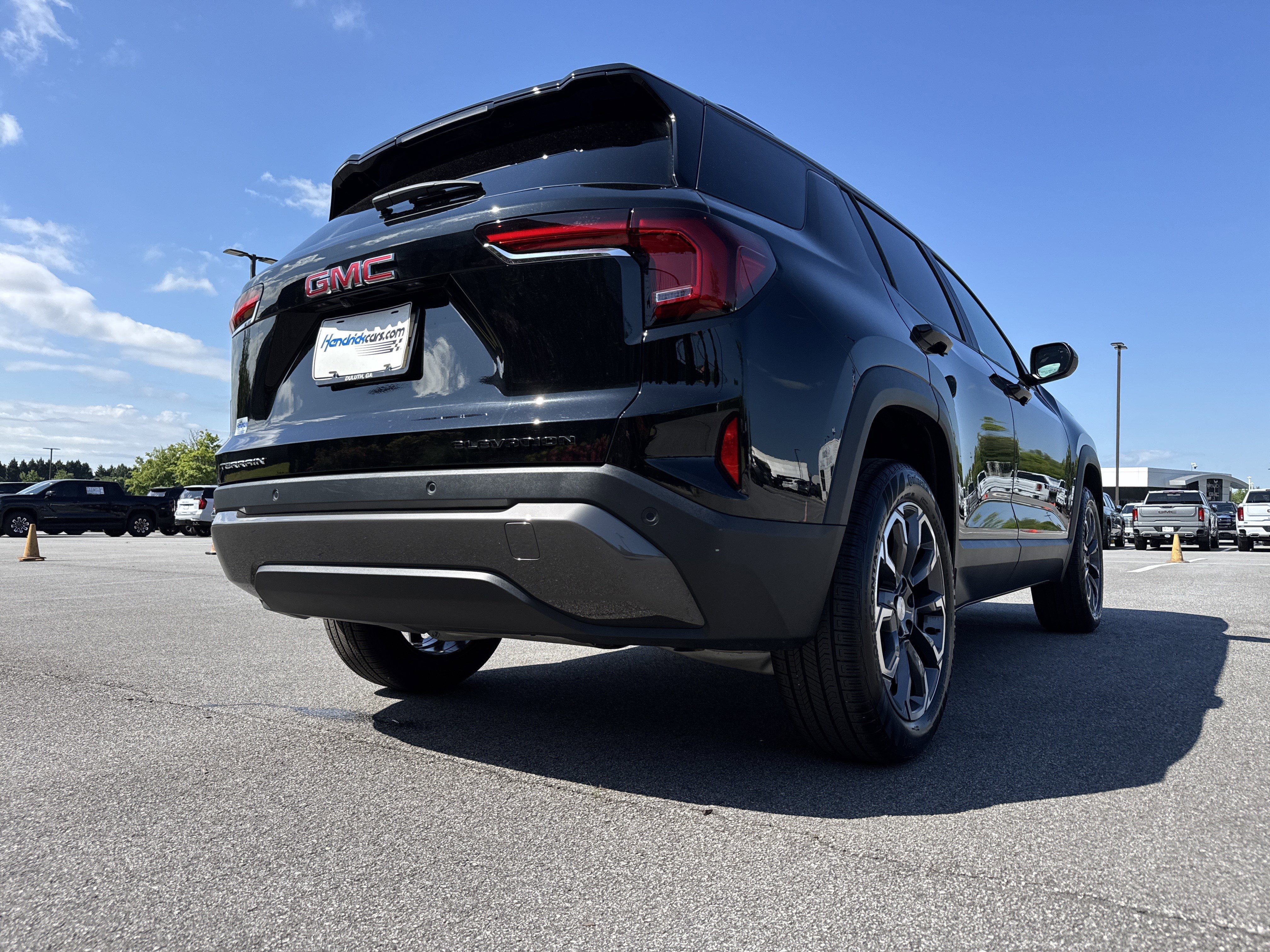 Used 2026 GMC Terrain Elevation w/ Elevation Premium Package FWD image 10