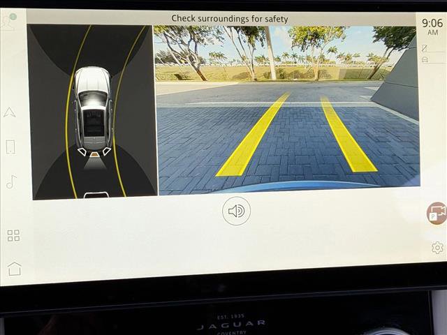 Certified 2025 Jaguar F-PACE R-Dynamic S image 13