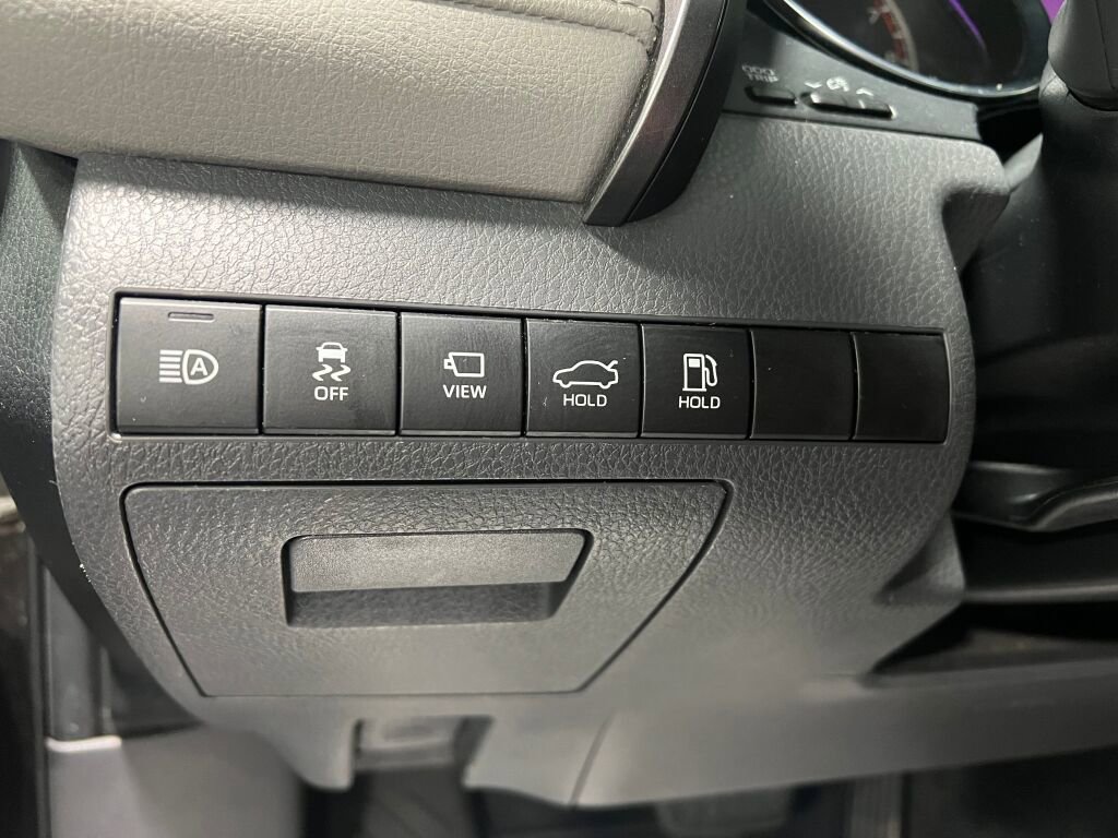 Used 2019 Toyota Camry XLE w/ Driver Assist Package image 13