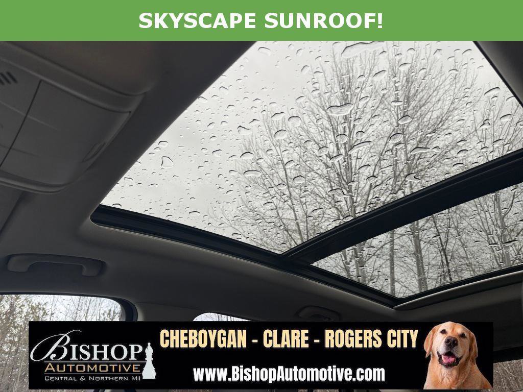 Used 2022 GMC Terrain Denali image 13