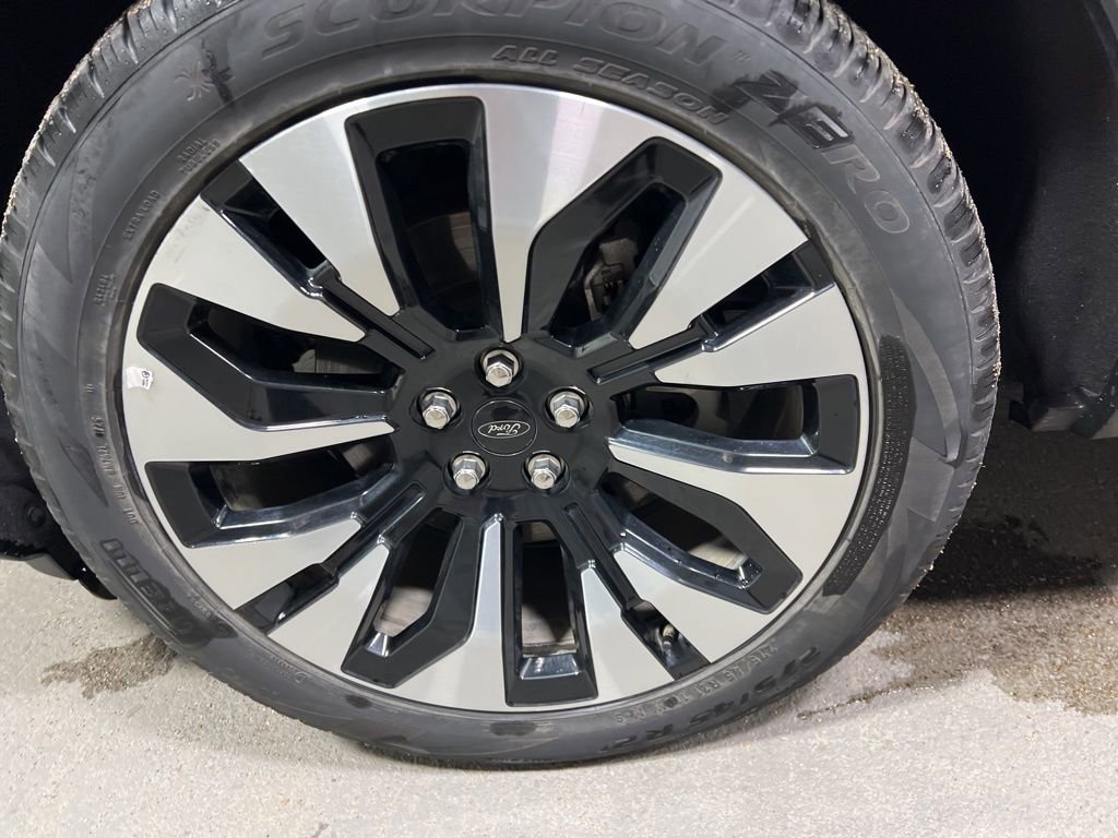 Used 2025 Ford Explorer Platinum w/ LUX Leather Package image 41