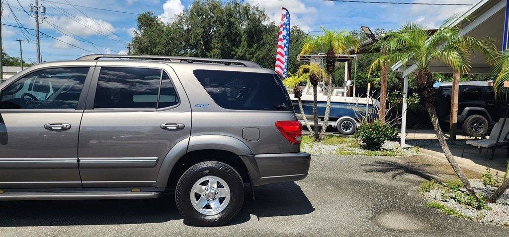 Used 2006 Toyota Sequoia SR5 RWD image 10