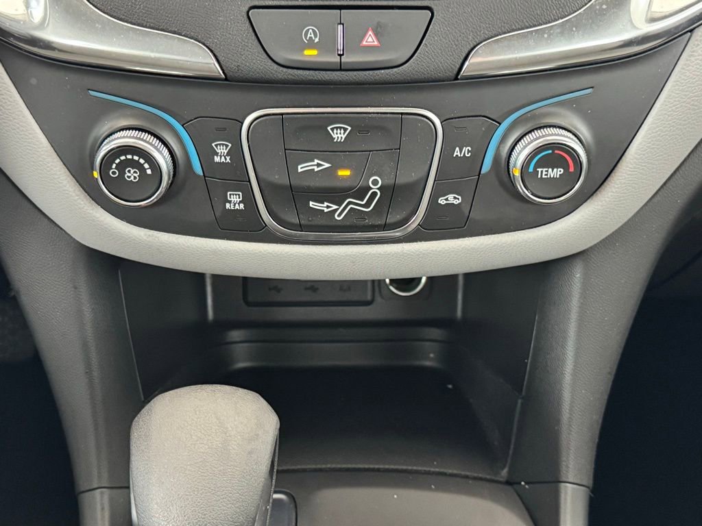 Used 2024 Chevrolet Equinox LS image 31