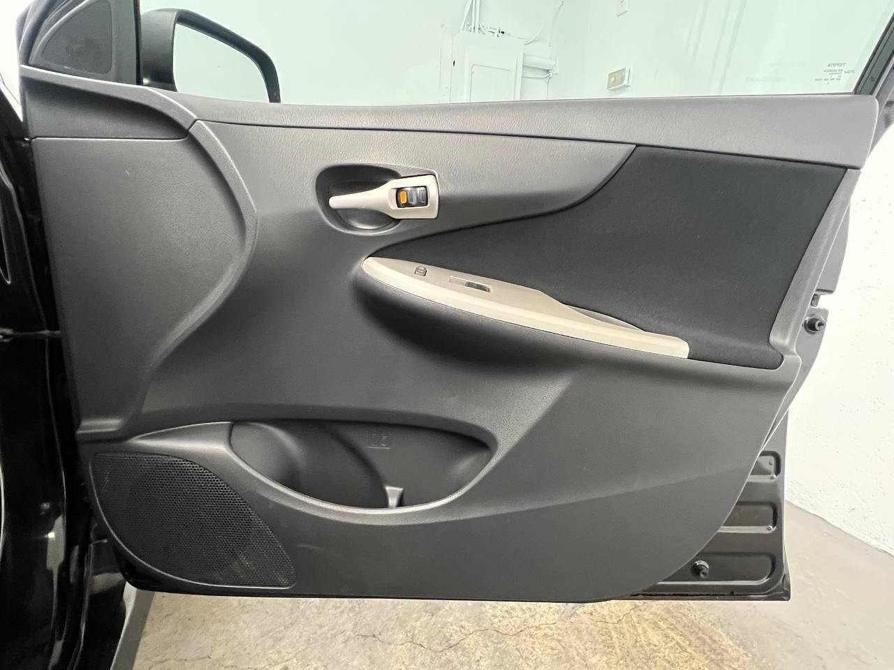 Used 2011 Toyota Corolla S FWD image 11