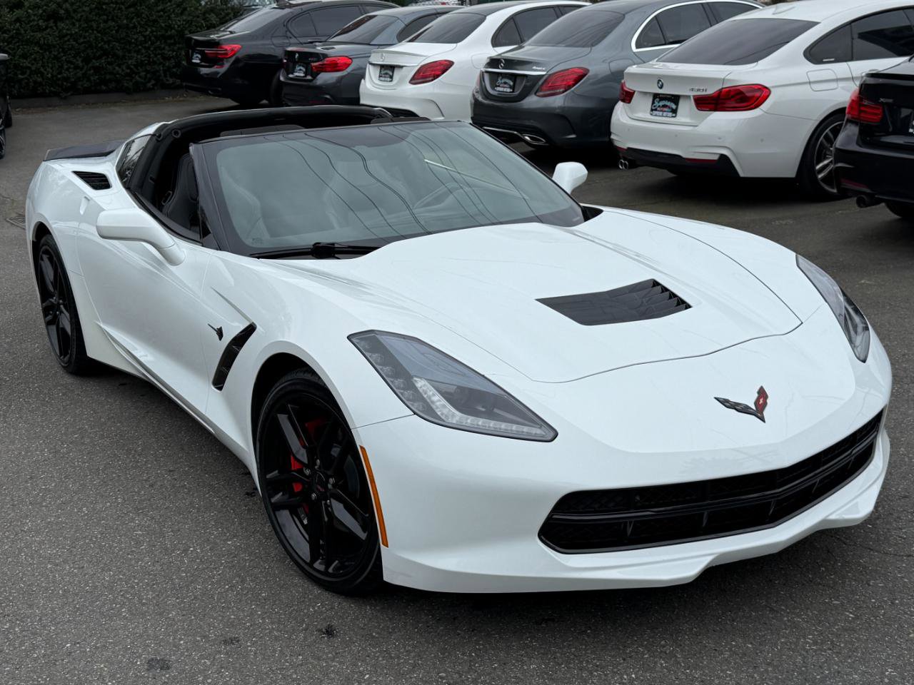 Used 2019 Chevrolet Corvette Stingray Coupe w/ Carbon Flash Badge Package image 9